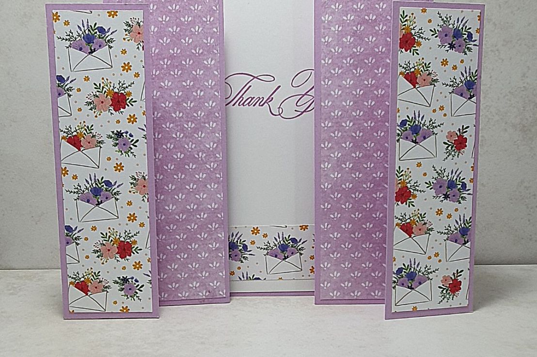 Portrait Cascading Display Card with&nbsp;VIDEO