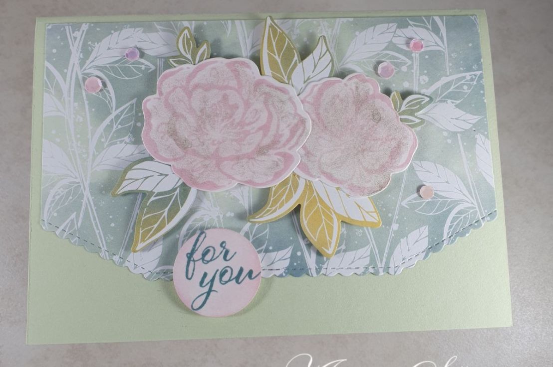 Irresistible Blooms Bubble&nbsp;Lagoon