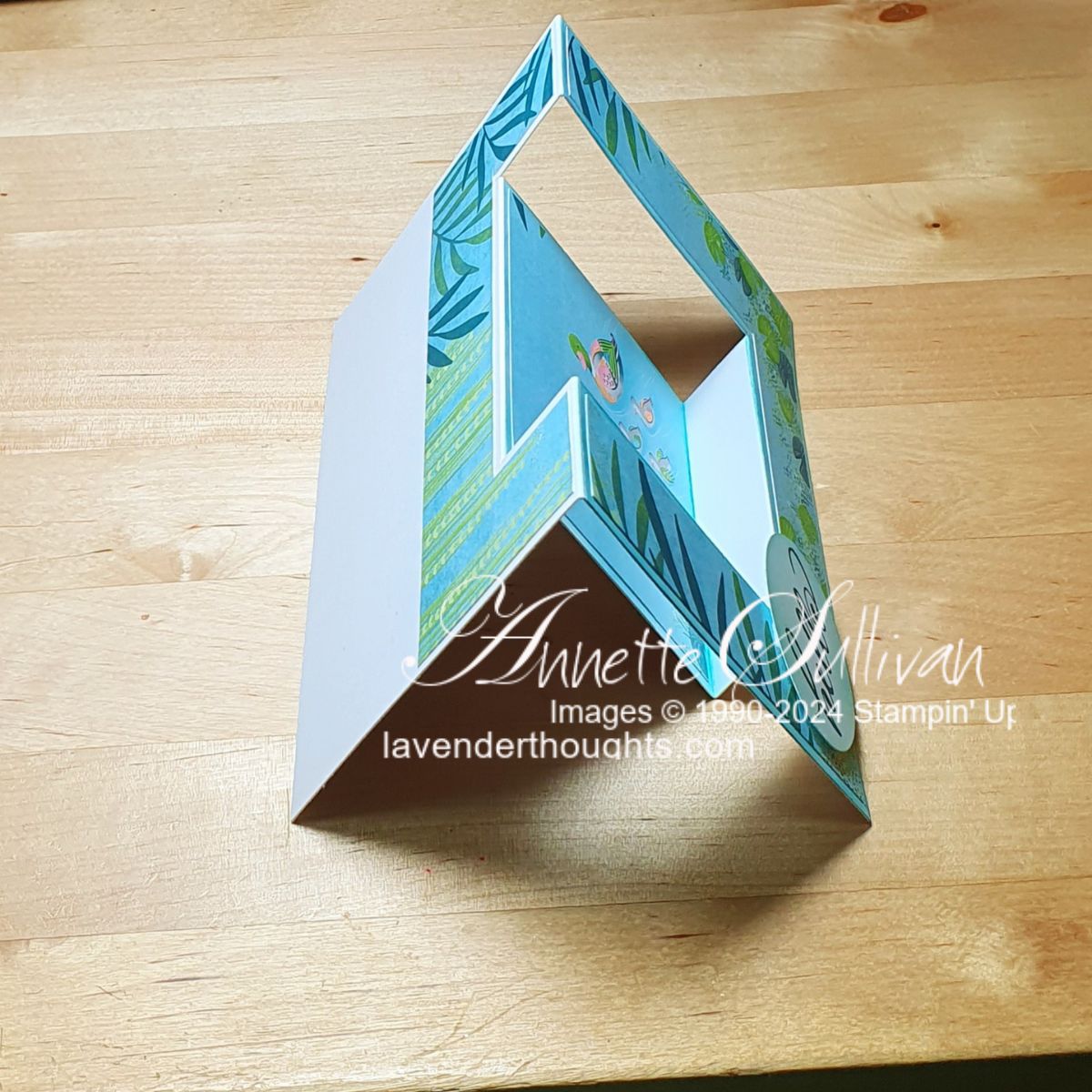 Inverted Centre Step Card for Splitcoaststampers – Lavender Thoughts